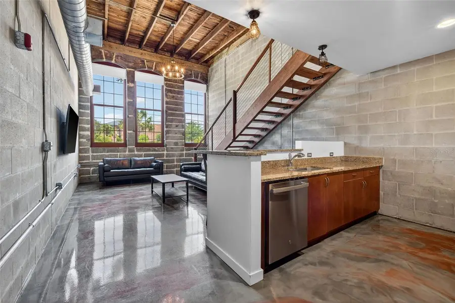 2001 E 2nd Avenue #8, Tampa, FL 33605 - #3