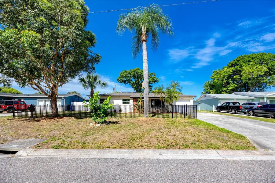 6482 20th Street N, Saint Petersburg, FL 33702 - #2