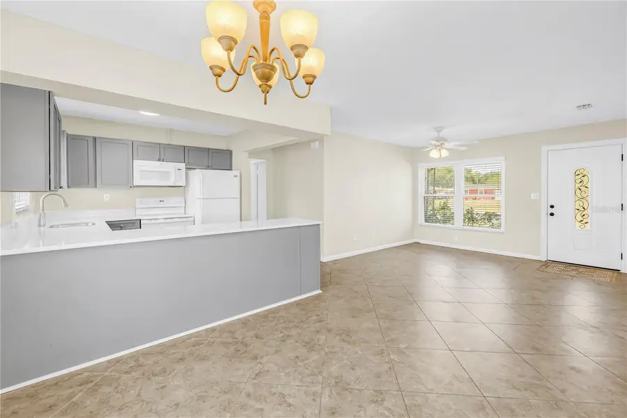 7145 16th Street N, Saint Petersburg, FL 33702 - #2