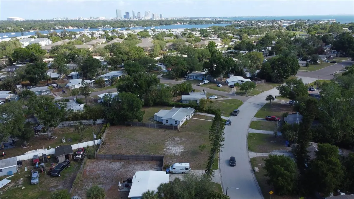 4101 Neptune Drive Se, Saint Petersburg, FL 33705 - #1