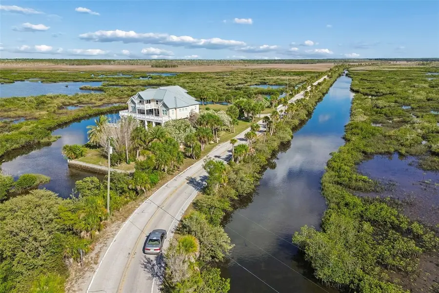 10501 Pine Island Drive, Weeki Wachee, FL 34607 - #3