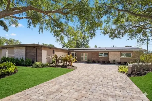 861 Rafael Boulevard Ne, ST PETERSBURG, FL 33704