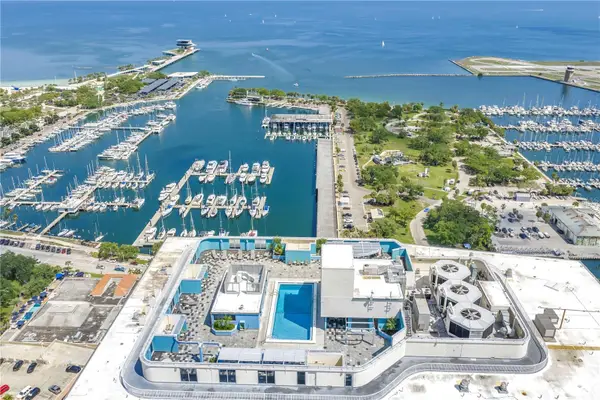 1 Beach Drive Se #1207, ST PETERSBURG, FL 33701