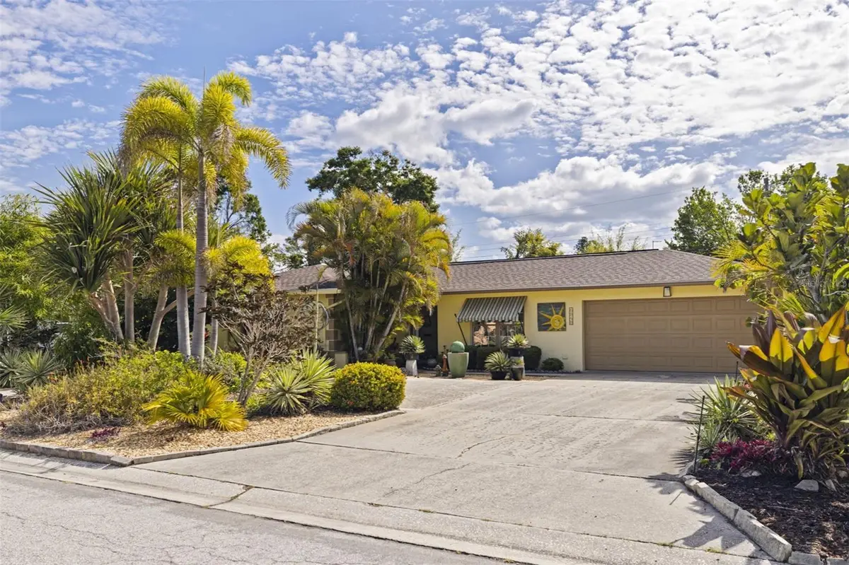 6848 16th Way S, Saint Petersburg, FL 33712 - #1