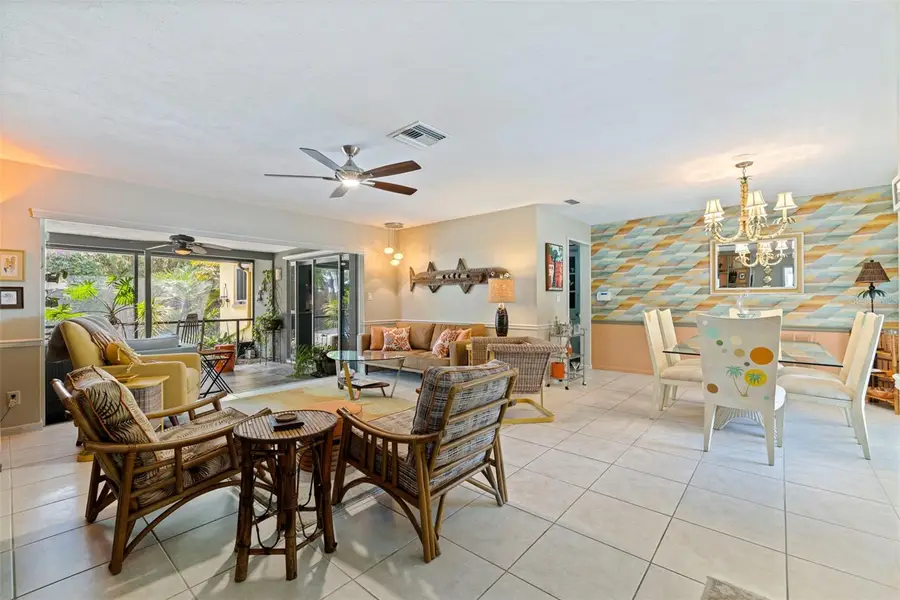 6848 16th Way S, Saint Petersburg, FL 33712 - #3