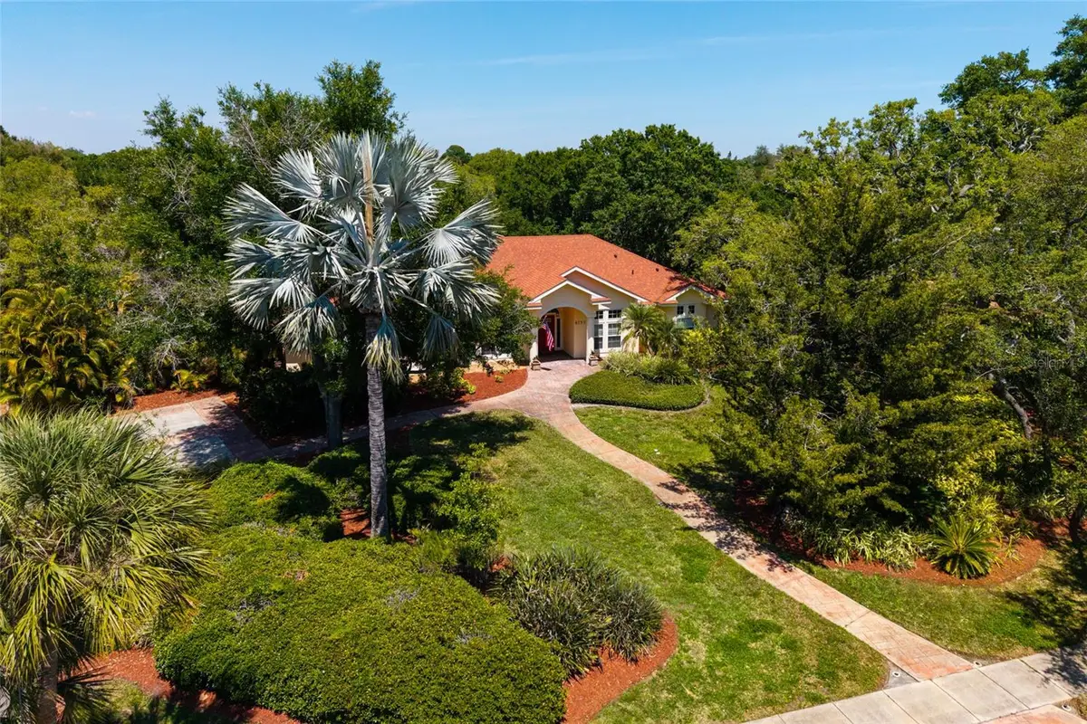 6737 Mango Avenue S, Saint Petersburg, FL 33707 - #1