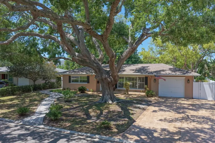 1702 Meredith Lane, Belleair, FL 33756 - #2