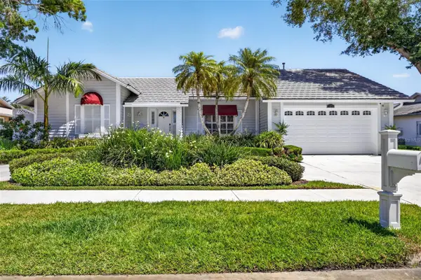 11671 Harborside Circle, LARGO, FL 33773