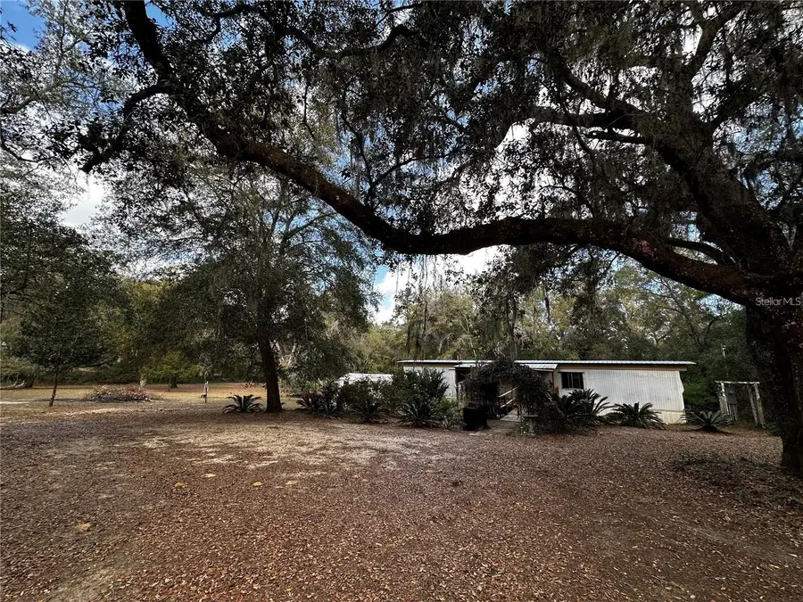 12212 NE 238th Terrace, Salt Springs, FL 32134 - #3