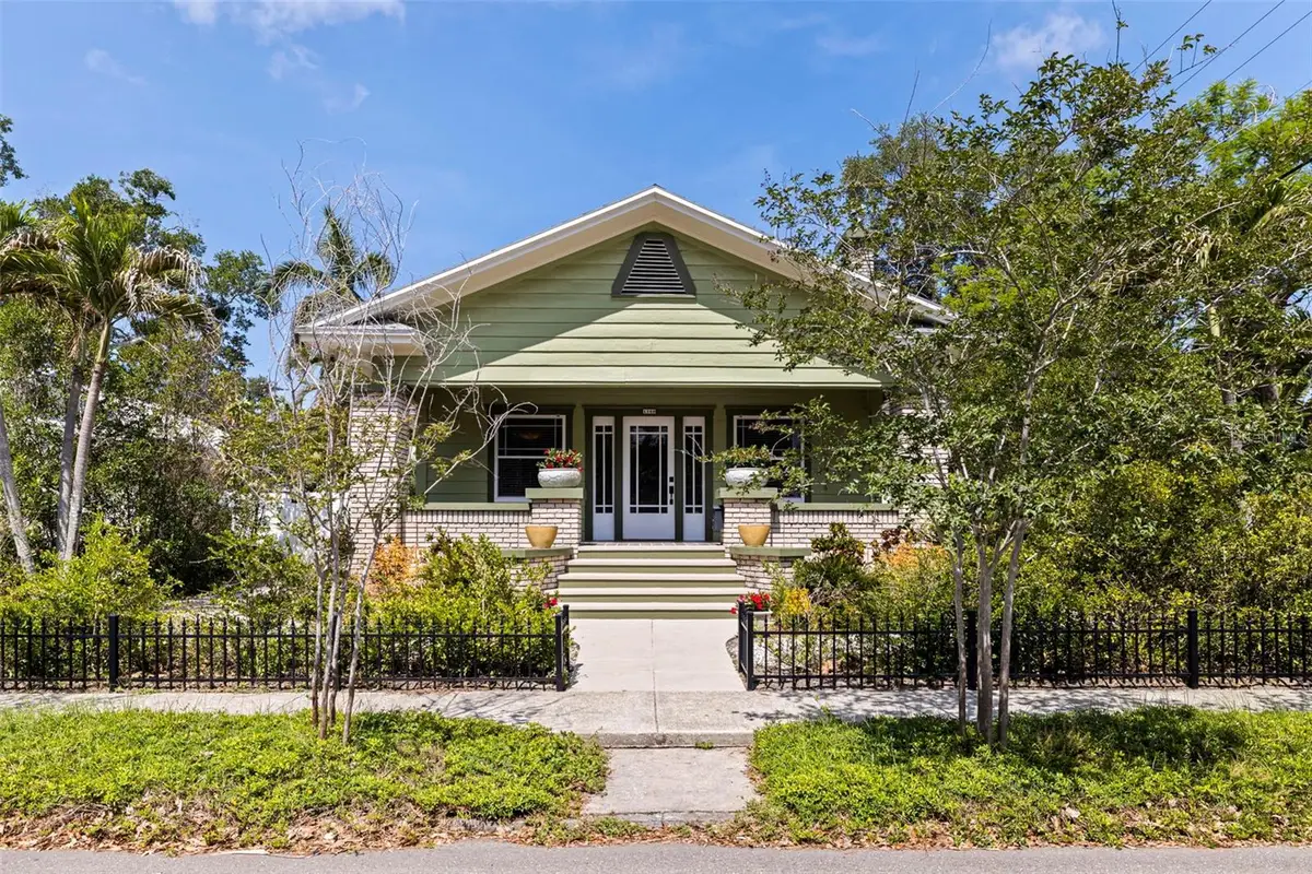 1260 10th Street N, Saint Petersburg, FL 33705 - #1