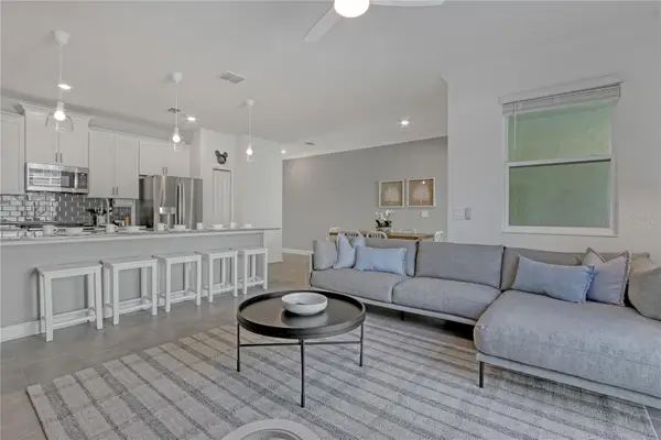 1136 Kingsbarn Street, DAVENPORT, FL 33896