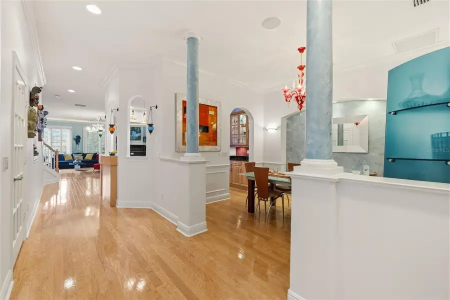 615 Saxony Boulevard, Saint Petersburg, FL 33701 - #3
