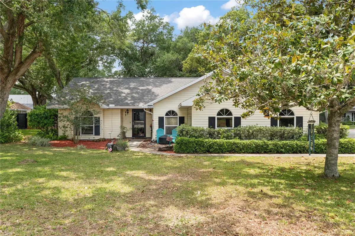 2121 Wildwood Ln, Auburndale, FL 33823 - #1