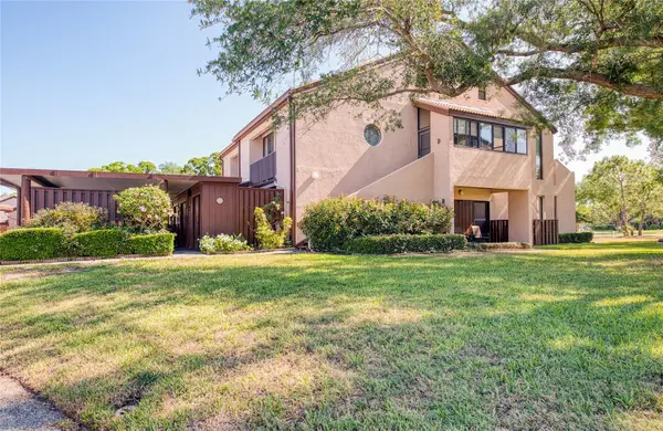 6305 Pelican Creek Crossing #D, ST PETERSBURG, FL 33707