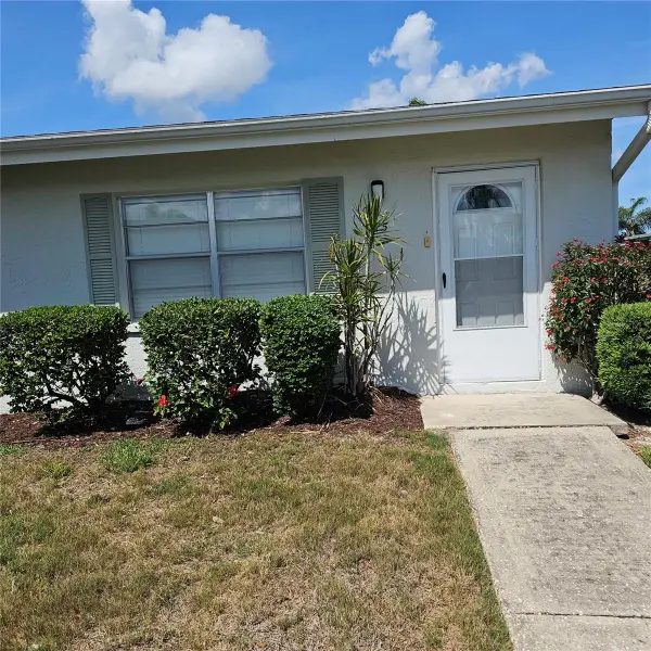 301 Andover Place S #175, SUN CITY CENTER, FL 33573