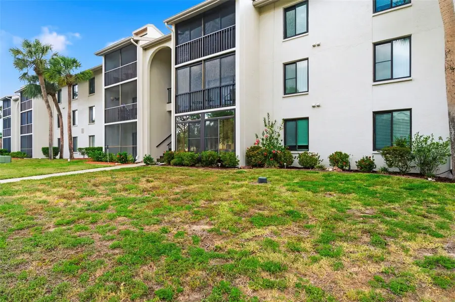 1871 Pine Ridge Way W #B2, Palm Harbor, FL 34684 - #2