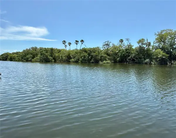 460 Mount Oak Avenue Ne #745, ST PETERSBURG, FL 33702