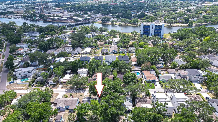 1009 W Coral Street, Tampa, FL 33602 - #2