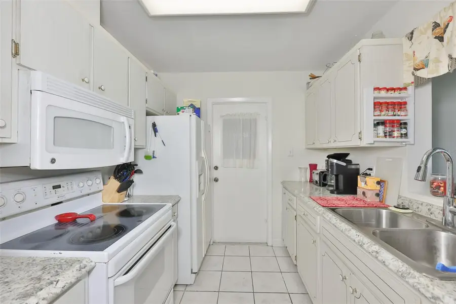 700 Rutgers Place, Sun City Center, FL 33573 - #3