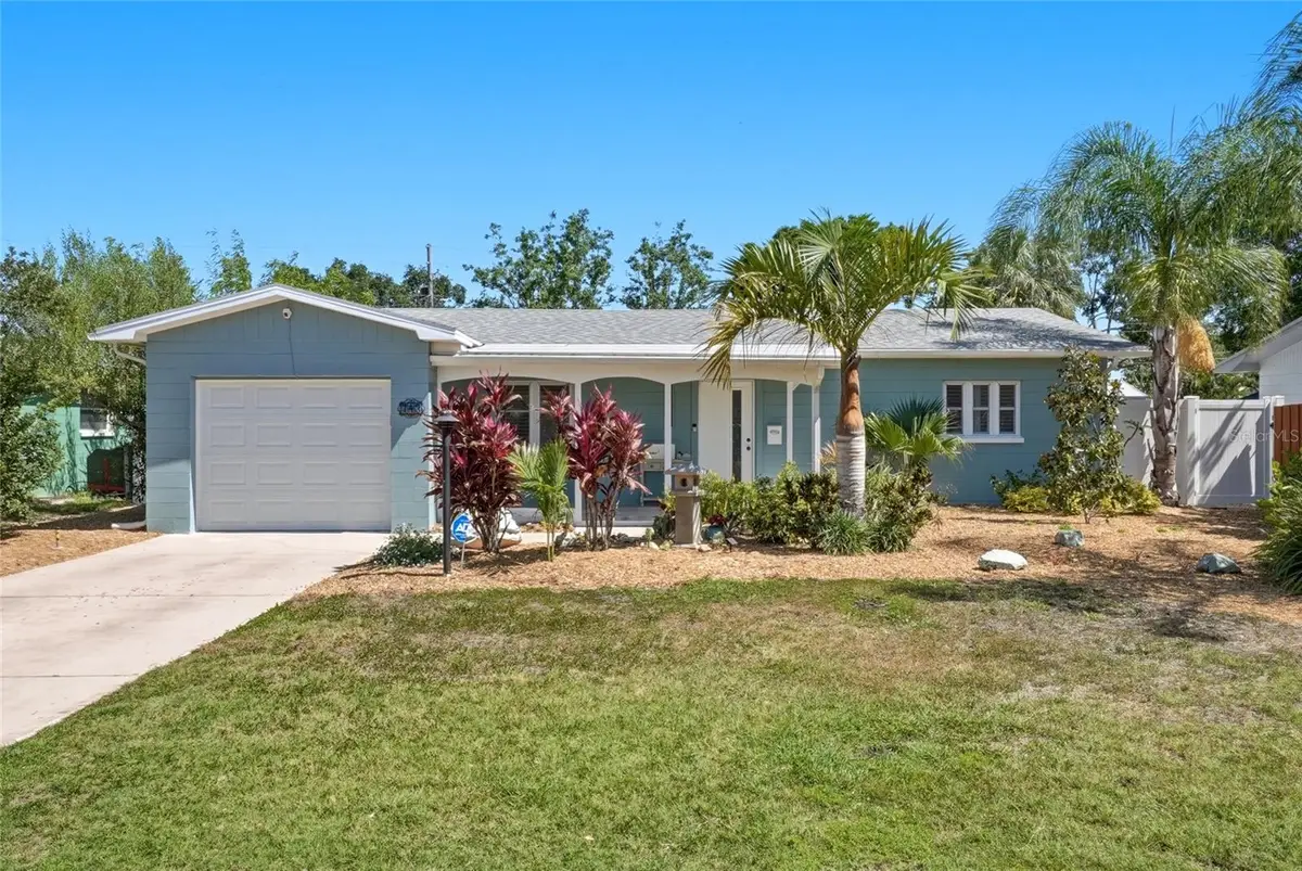 743 43rd Avenue Ne, Saint Petersburg, FL 33703 - #1