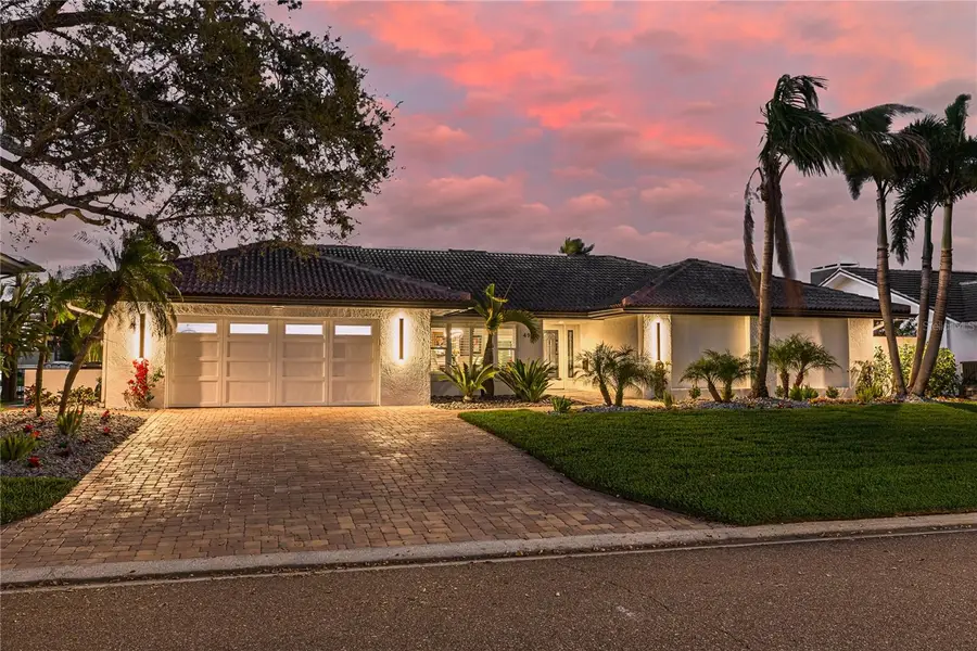 4959 58th Avenue S, Saint Petersburg, FL 33715 - #2