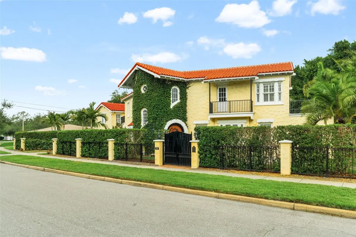 190 Bosphorous Avenue, Tampa, FL 33606 - #1