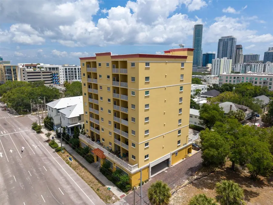 316 8th Street S #604, Saint Petersburg, FL 33701 - #3