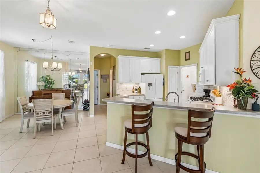 2011 Sifield Greens Way #2011, Sun City Center, FL 33573 - #2