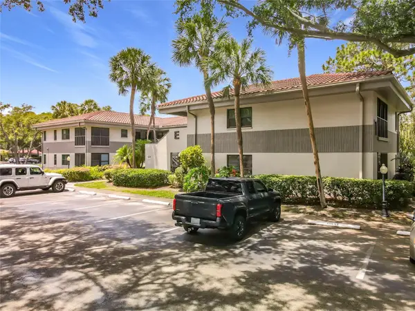 2650 Countryside Boulevard #E103, CLEARWATER, FL 33761