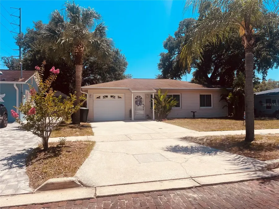 551 Orangewood Drive, Dunedin, FL 34698 - #3