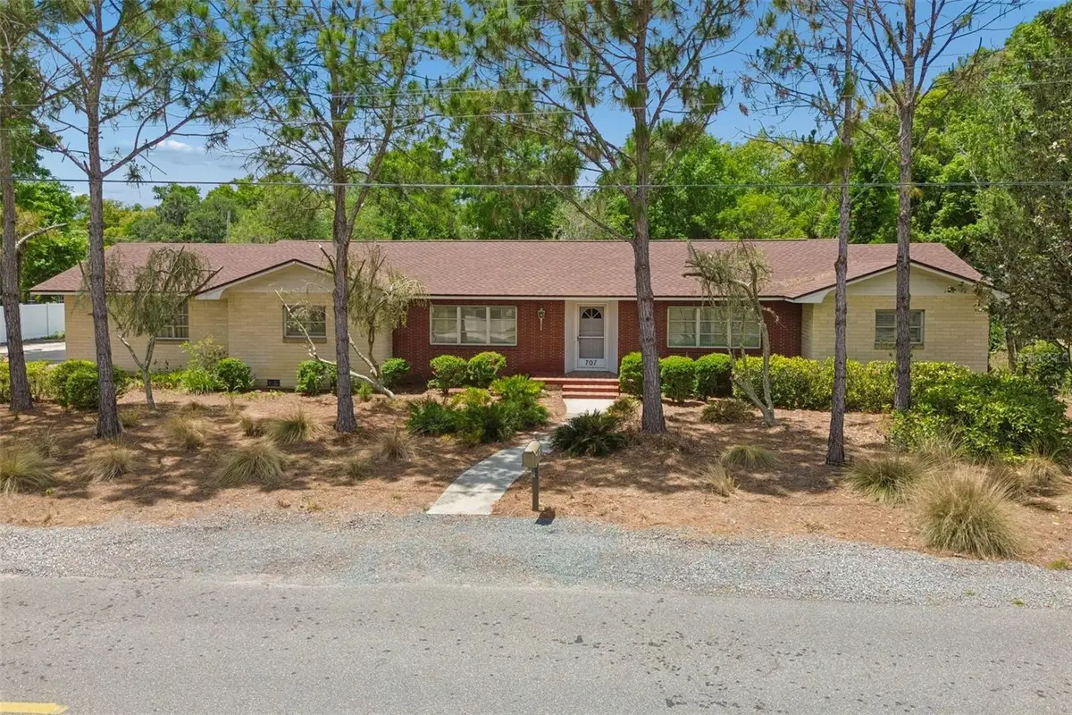 707 N Johnson Street, Plant City, FL 33563 - #1