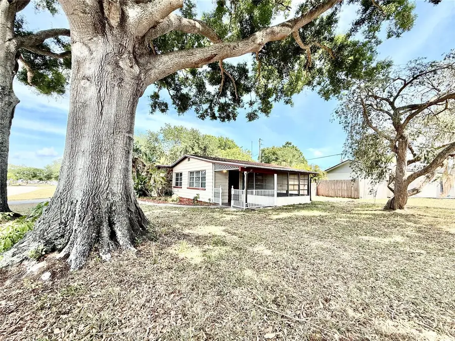 10862 Village Green Avenue, Seminole, FL 33772 - #2