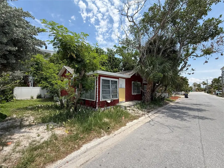 116 85th Avenue, Treasure Island, FL 33706 - #3