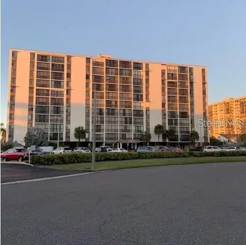 255 Dolphin Point #305, CLEARWATER BEACH, FL 33767