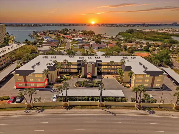4780 Cove Circle #101, ST PETERSBURG, FL 33708