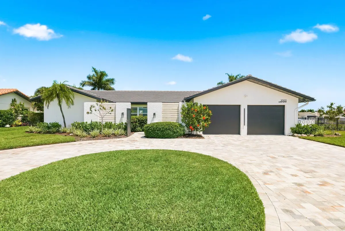 2000 Kansas Avenue Ne, Saint Petersburg, FL 33703 - #1