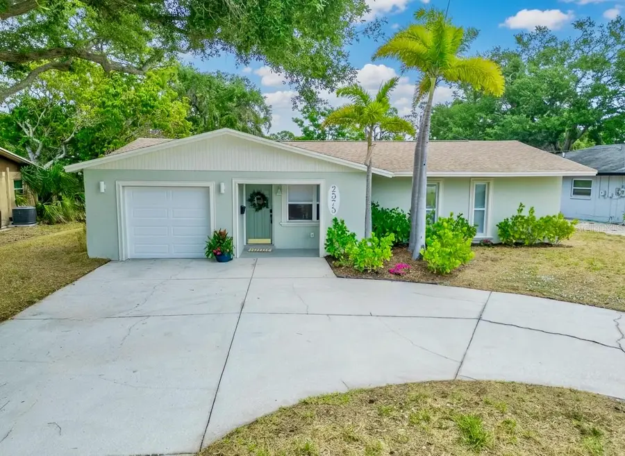 2575 Granada Circle E, Saint Petersburg, FL 33712 - #2