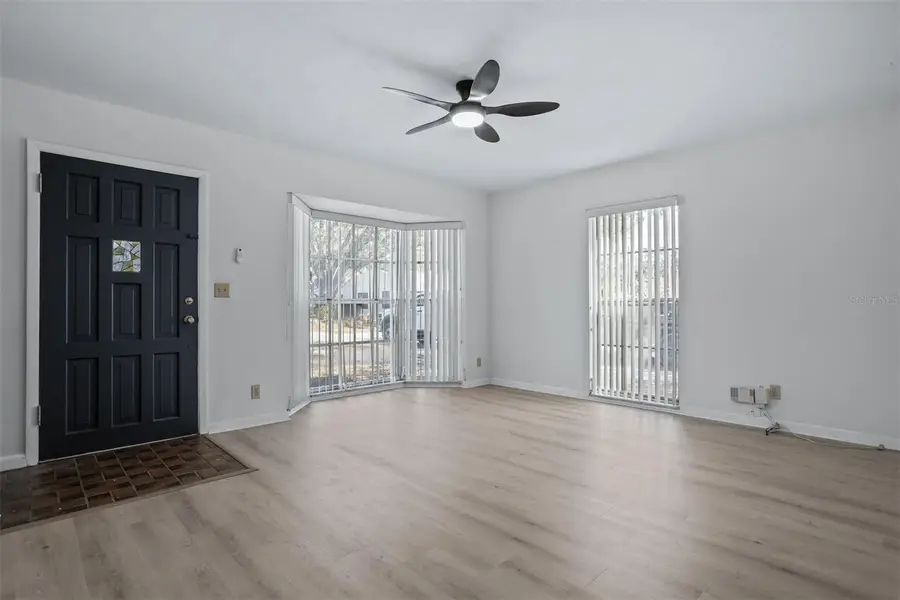 812 W Warren Avenue, Tampa, FL 33602 - #3