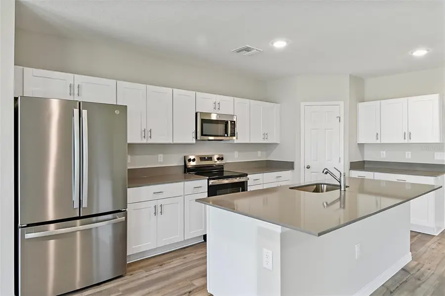 9252 Orchard Park Lane, Dade City, FL 33525 - #2