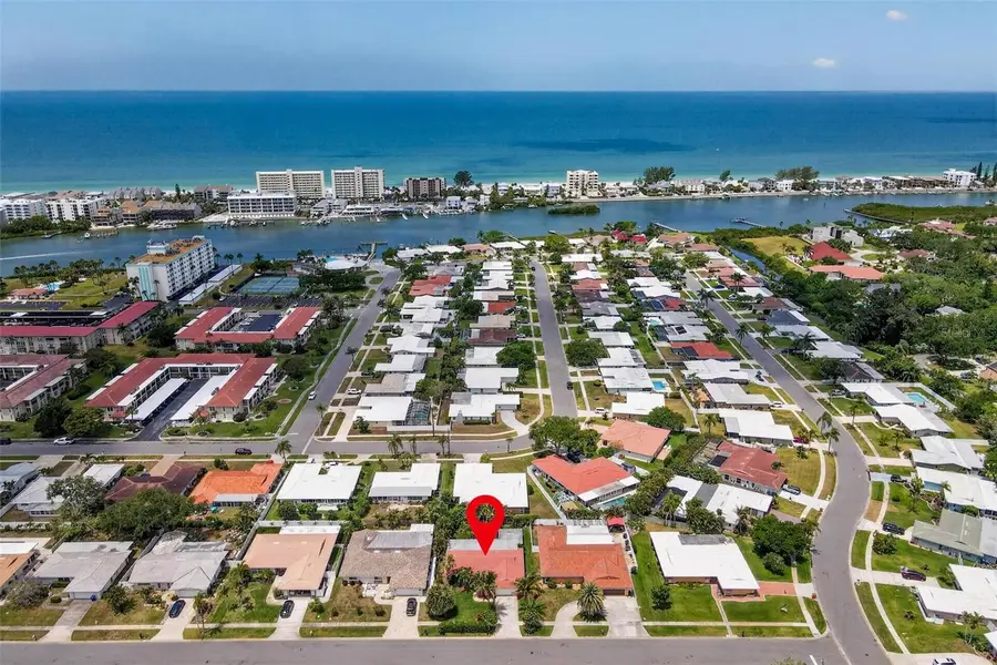 10444 Majestic Drive, Largo, FL 33774 - #3