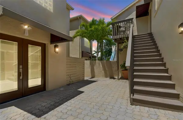 487 Pinellas Bayway S #207, ST PETERSBURG, FL 33715