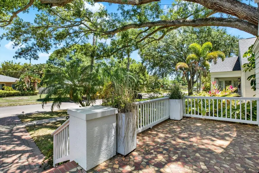 156 21st Avenue Ne, Saint Petersburg, FL 33704 - #2