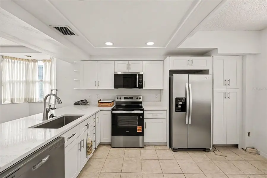 6205 Shoreline Drive #1106, Saint Petersburg, FL 33708 - #3