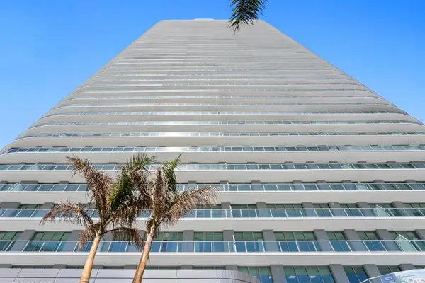 400 Central Avenue #1704, ST PETERSBURG, FL 33701
