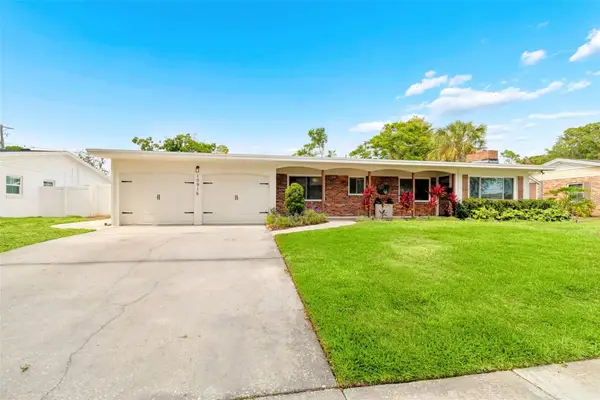 10916 Carrollwood Drive, TAMPA, FL 33618