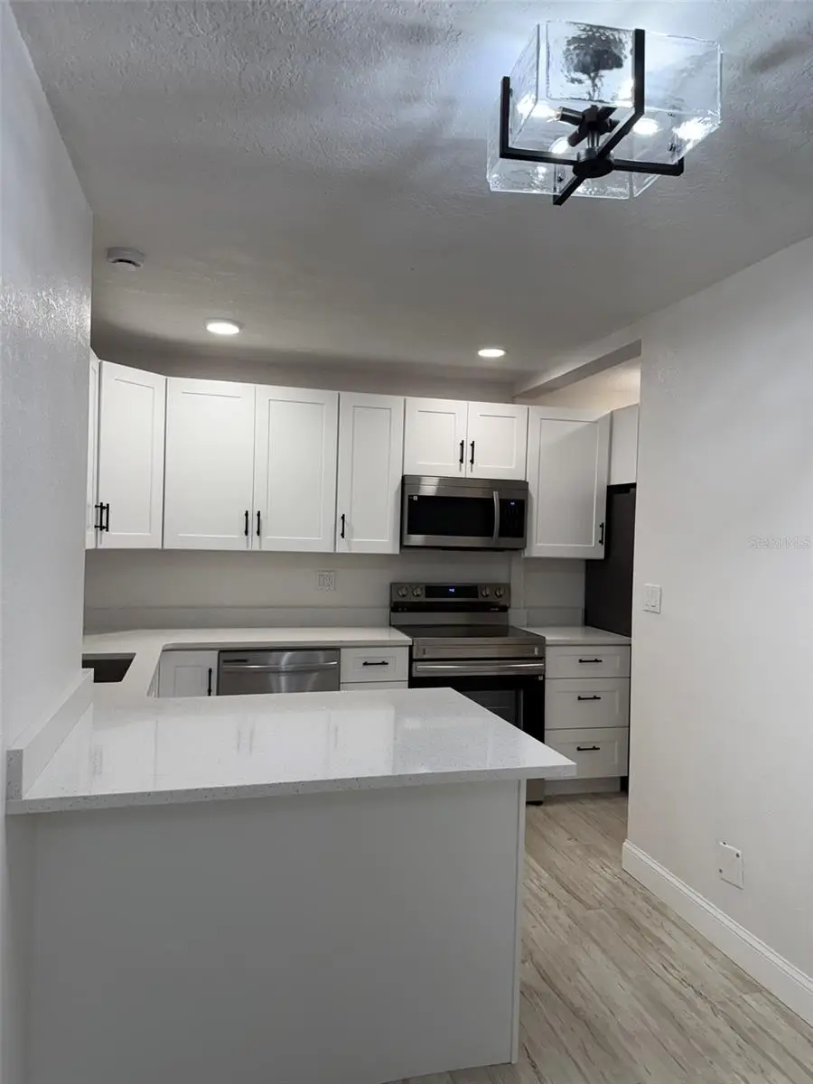 2413 18th Avenue N, Saint Petersburg, FL 33713 - #3