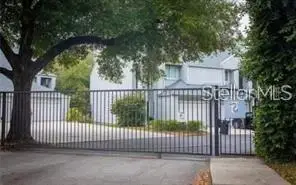 9726 Tiffany Oaks Lane #9726, TAMPA, FL 33612