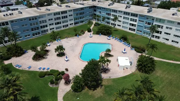 6363 Gulf Winds Drive #427, ST PETE BEACH, FL 33706