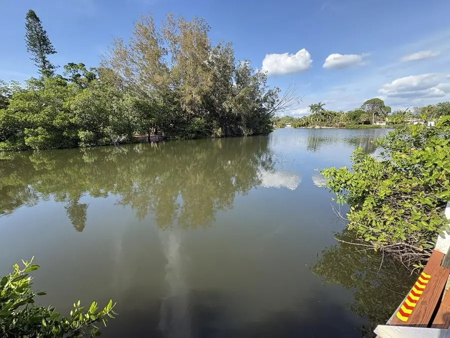 1549 Delaware Avenue Ne, Saint Petersburg, FL 33703 - #3