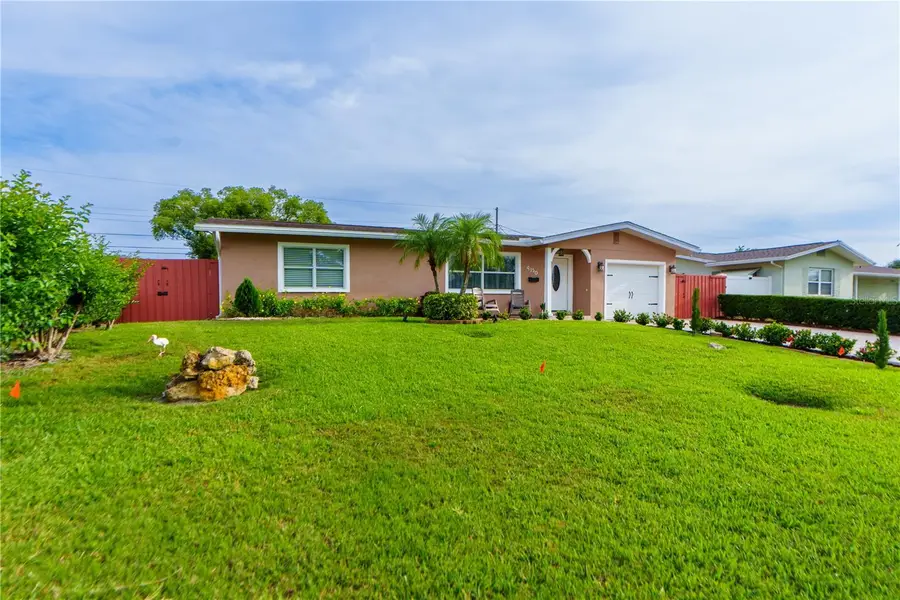 4350 37th Avenue N, Saint Petersburg, FL 33713 - #3